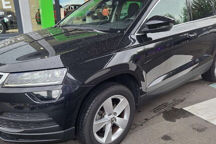 Skoda Karoq 33.200 km 21.880 € Essen 45326