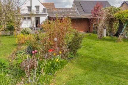 Haus Kamp-Lintfort Lintfort - 7 Zimmer, 174 m&sup2;, 419.000&euro; | Angebot:26413314