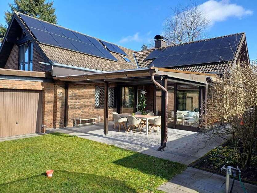 Haus zum Kaufen in Meerbusch 1.030.000 € 220 m²