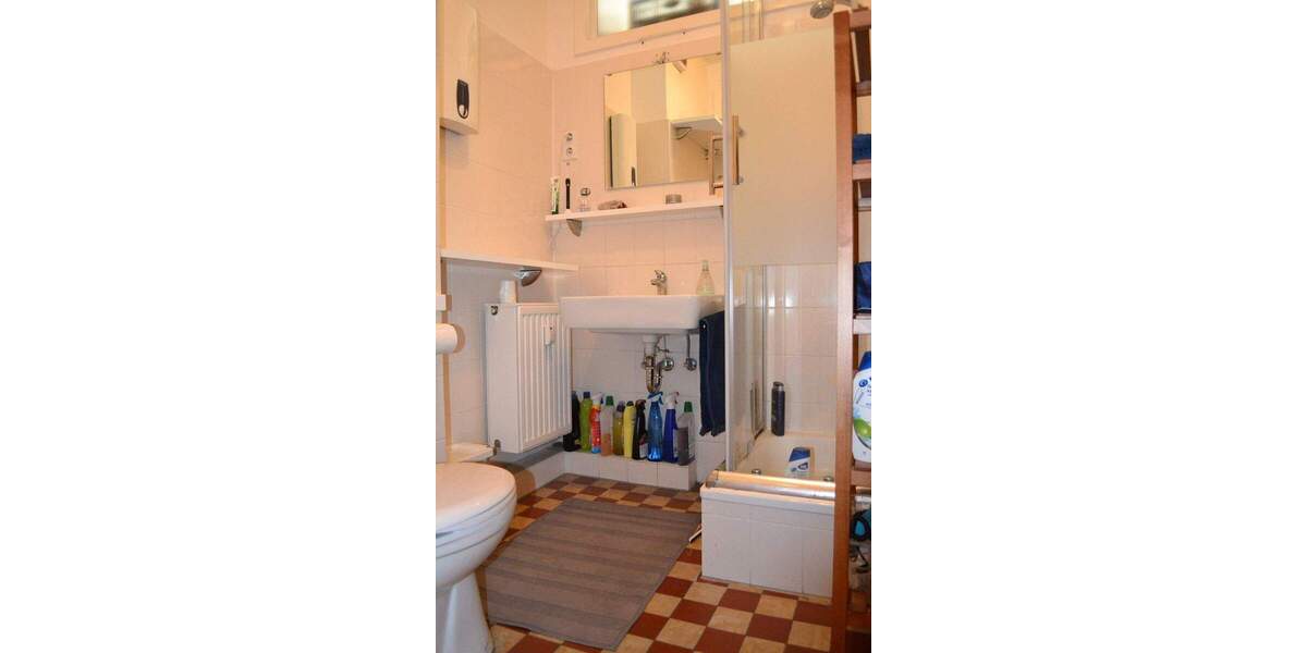 Etagenwohnung Düsseldorf Stadtmitte - 3 Zimmer, 64 m&sup2;, 950&euro; | Angebot:25606509