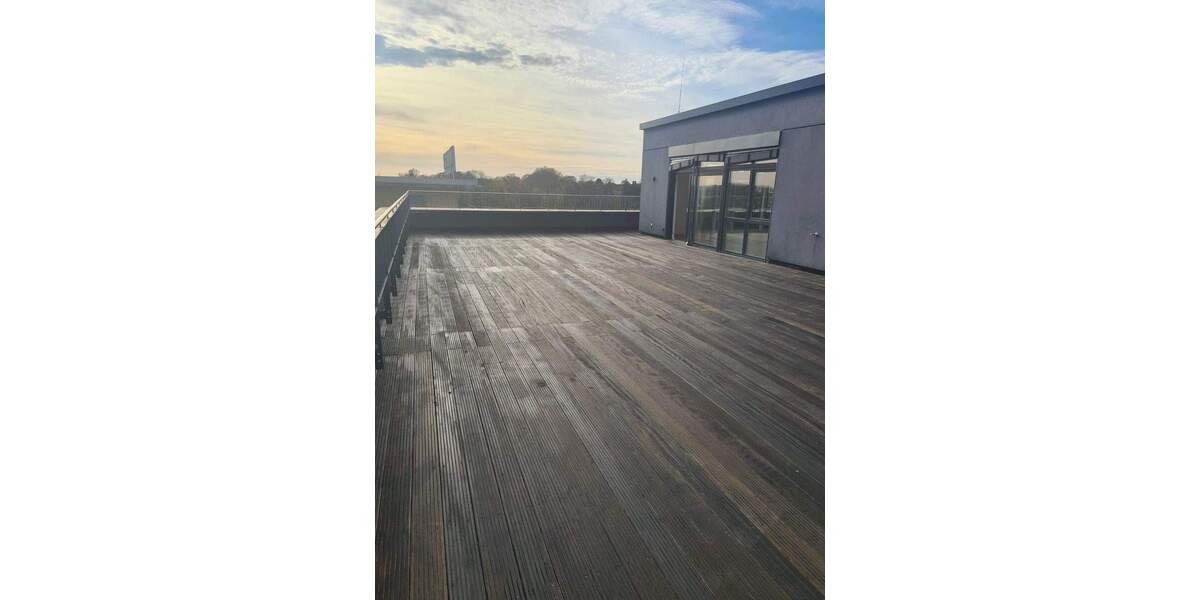 3 Nettokaltmieten frei bei Anmietung, Penthousewohnung mit 180 m² Dachterrasse in Moers zu vermieten 3 zimmer