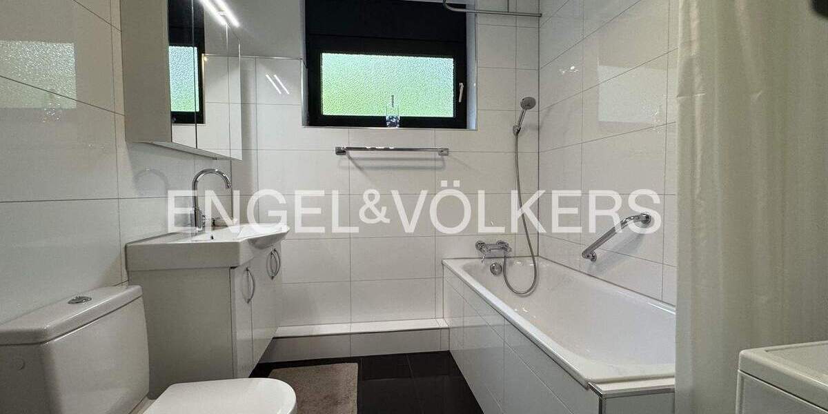 Etagenwohnung Erkrath Hochdahl - 3 Zimmer, 102 m&sup2;, 325.000&euro; | Angebot:25668505