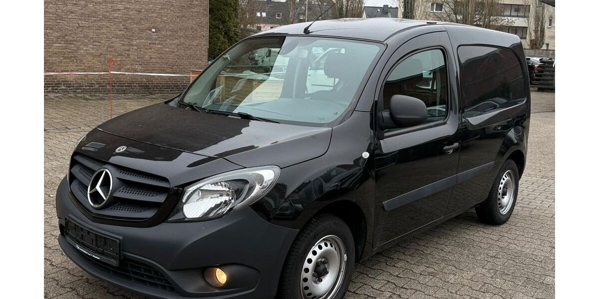 Mercedes-Benz Citan 164.000 km 8.700 &euro; Düsseldorf 40599