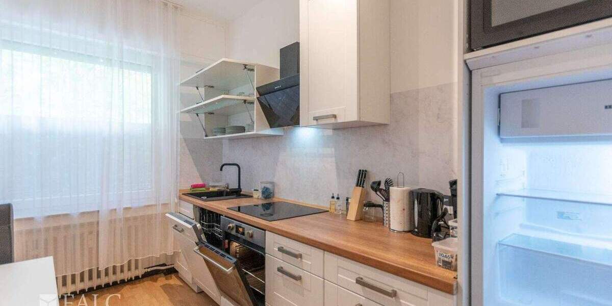 Etagenwohnung Essen Stadtkern - 2 Zimmer, 70 m&sup2;, 1.500&euro; | Angebot:25698262