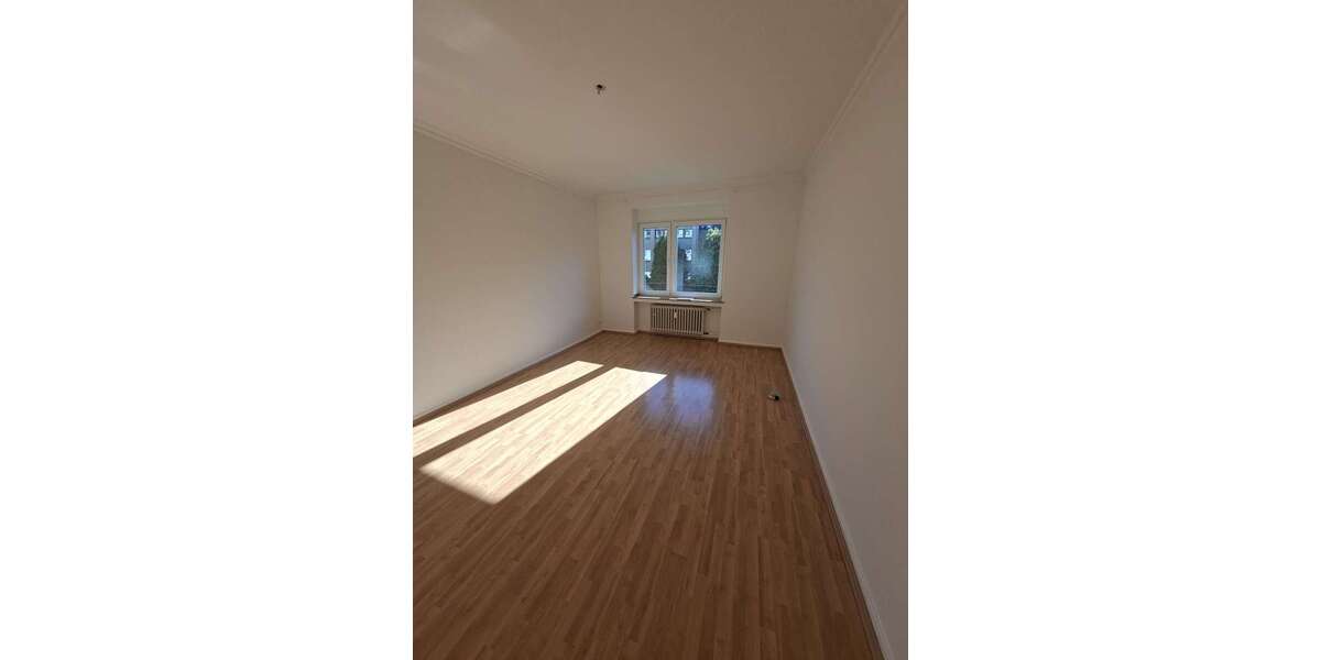Etagenwohnung Düsseldorf Pempelfort - 2 Zimmer, 85 m&sup2;, 969&euro; | Angebot:26427087