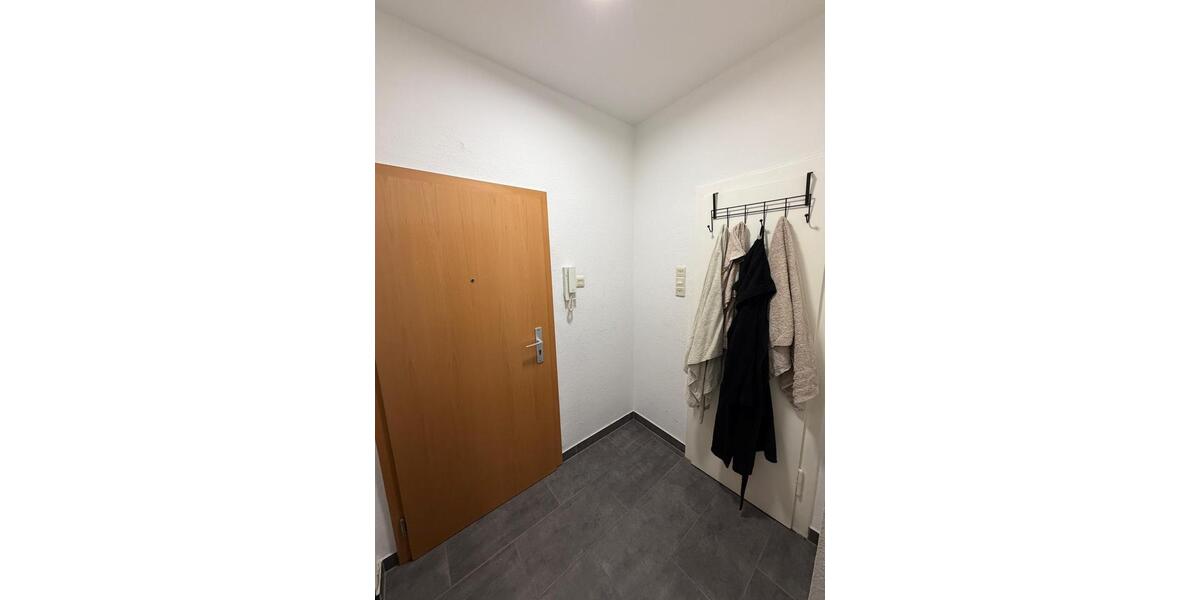 Etagenwohnung Düsseldorf Oberbilk - 3 Zimmer, 94 m&sup2;, 1.278&euro; | Angebot:26385455