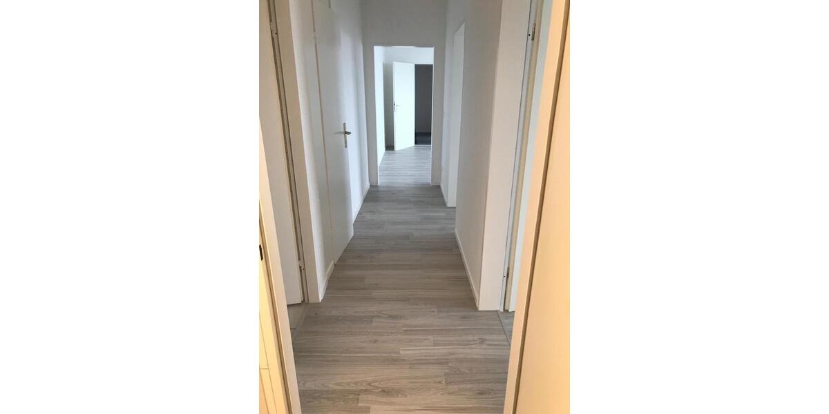 Etagenwohnung Duisburg Essenberg - 3.5 Zimmer, 88 m&sup2;, 820&euro; | Angebot:26362624