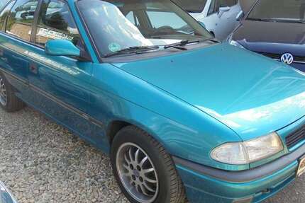 Opel Astra 62.900 km 3.299 € Duisburg 47249