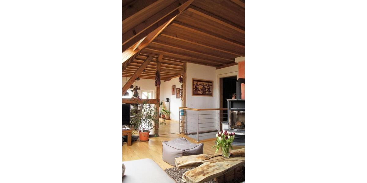 Lichtdurchflutete Dachgeschosswohnung Gahlen 3 zimmer