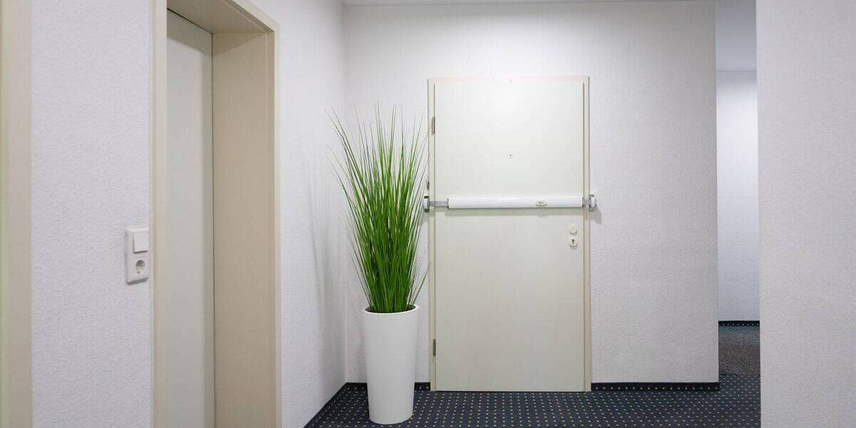 Bismarckplatz! Großzügige Eigentumswohnung mit 2 Terrassen in beliebtem Gebäudekomplex 5 zimmer