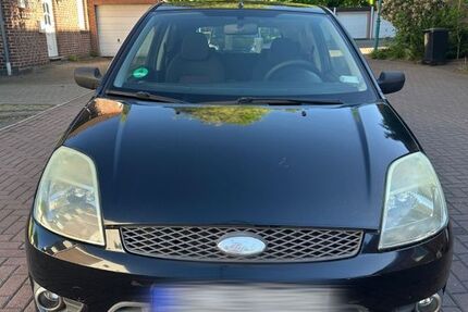 Ford Fiesta 196.000 km 2.100 &euro; Duisburg 47166