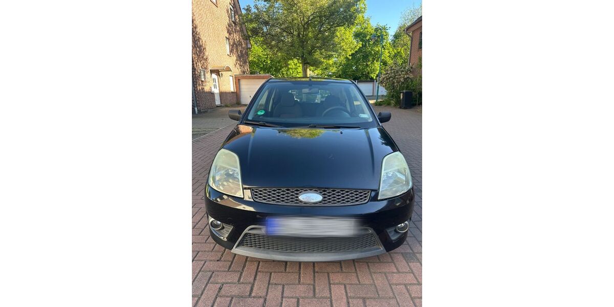 Ford Fiesta 196.000 km 2.100 &euro; Duisburg 47166