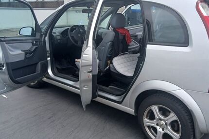 Opel Meriva 150.000 km 1.800 € Gelsenkirchen 45896