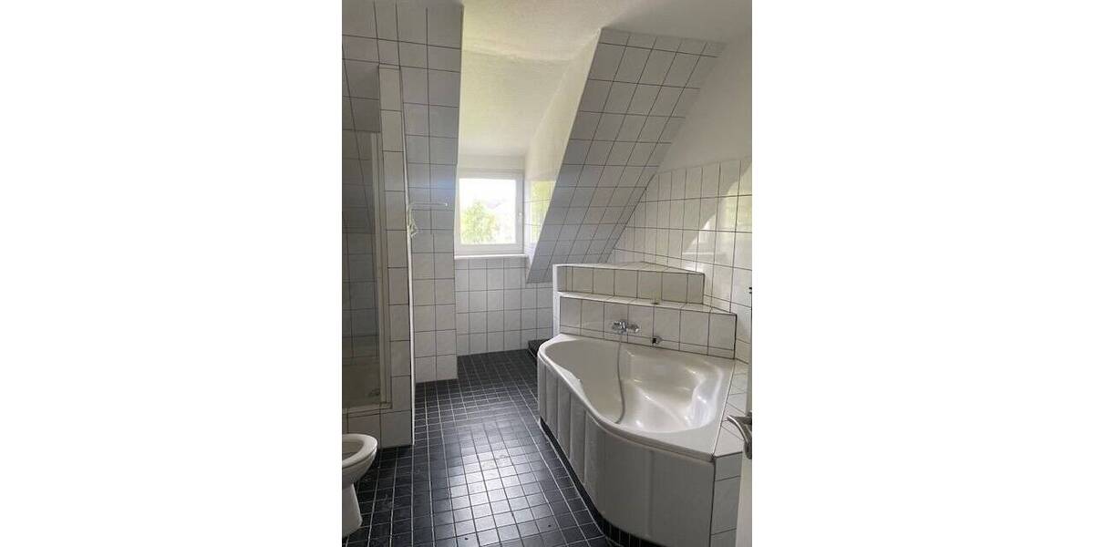 Etagenwohnung Herne Herne-Mitte - 3 Zimmer, 110 m&sup2;, 770&euro; | Angebot:25424396