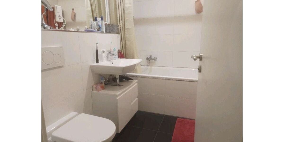 Moderne 2,5-Zimmer-Wohnung mit großem Balkon & Abendsonne - Düsseldorf-Unterbach - Etagenwohnung Düsseldorf Unterbach | Angebot:25414314