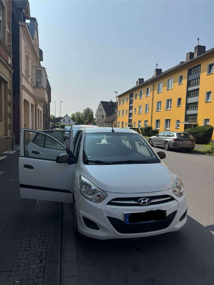 i10
