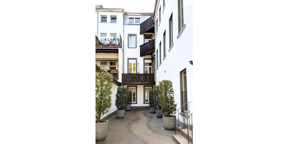 Dachgeschoßwohnung Krefeld Cracau - 3 Zimmer, 86 m&sup2;, 600&euro; | Angebot:26286777