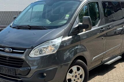 Ford Tourneo Custom 150.000 km 18.999 &euro; Düsseldorf 40233