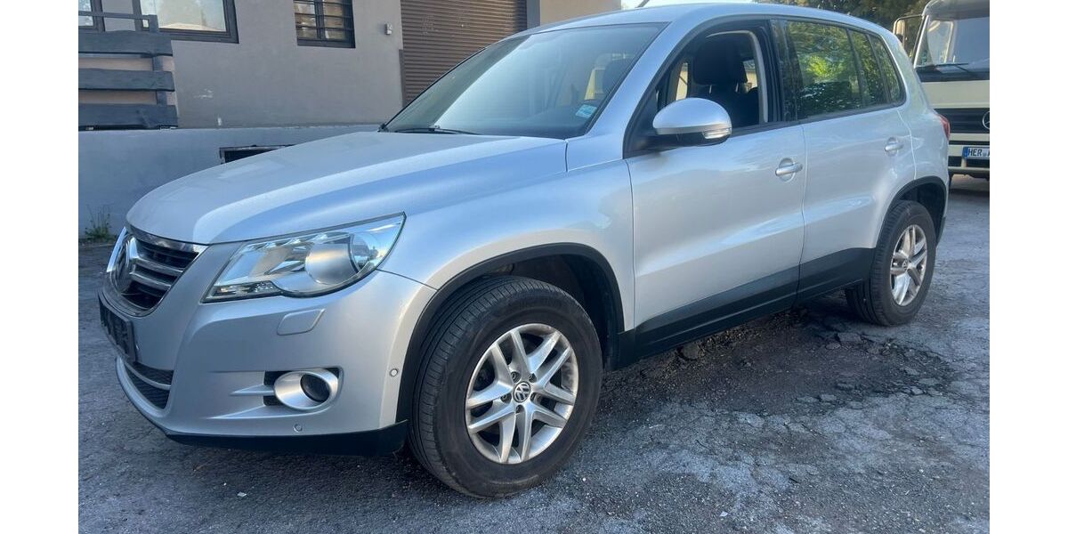 VW Tiguan 246.000 km 4.950 &euro; Oberhausen 46045
