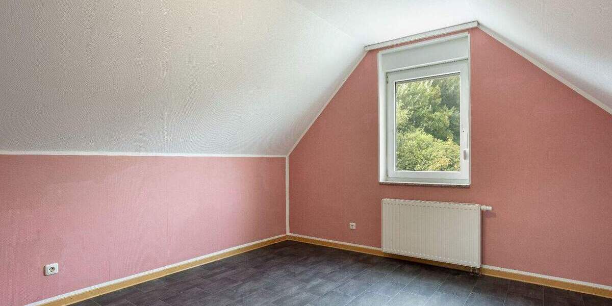 Energetisch gut modernisiertes Reihenmittelhaus mit Garten, Stellplatz, Wallbox und Photovoltaik 5 zimmer