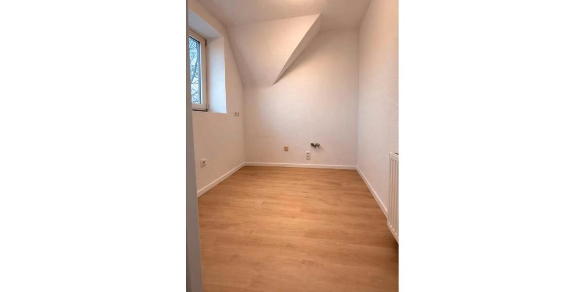 Dachgeschoßwohnung Krefeld Gartenstadt - 2 Zimmer, 54 m&sup2;, 530&euro; | Angebot:26362641