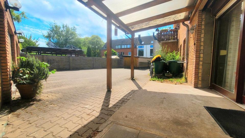 Freie 4 Zimmer-EG-Wohnung +Mieteinnahmen von 4 Wohnungen+4Garagen zimmer