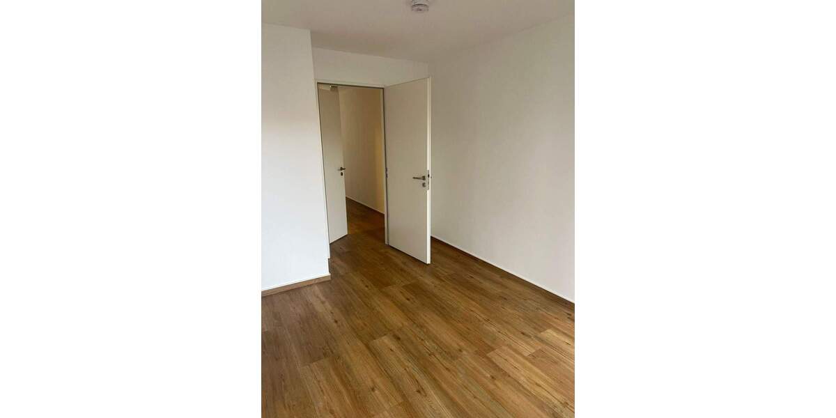 Etagenwohnung Düsseldorf Flingern Süd - 4 Zimmer, 100 m&sup2;, 1.500&euro; | Angebot:25606741