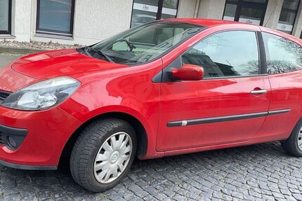 Renault Clio 180.000 km 1.700 &euro; Bochum 44809