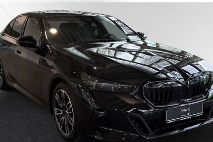 BMW i5 4.000 km 73.590 &euro; Moers 47441