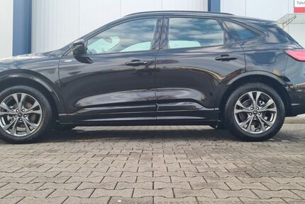 Ford Kuga 16.300 km 23.500 &euro; Essen 45276