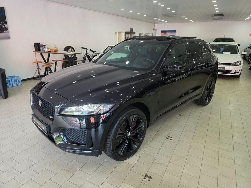 Jaguar F-Pace 151.005 km 22.600 € Recklinghausen 45661