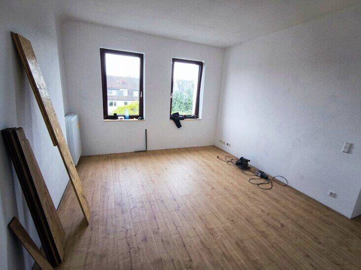 Etagenwohnung Oberhausen Schwarze Heide - 3 Zimmer, 110 m&sup2;, 880&euro; | Angebot:26878998