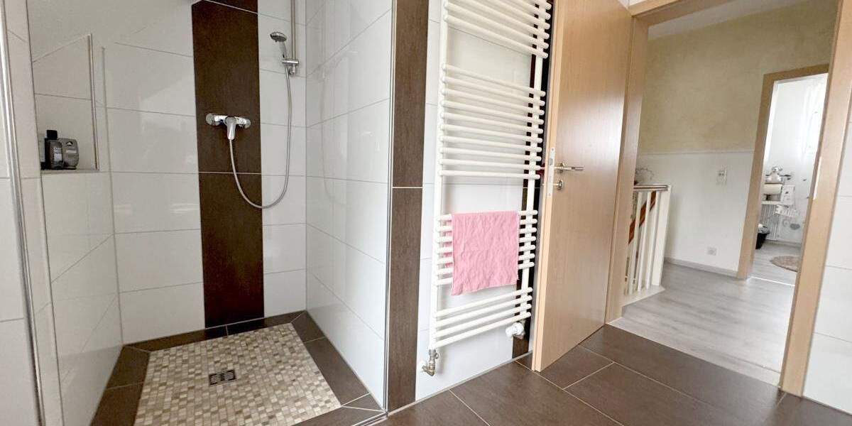 Einfamilienhaus Oberhausen Schwarze Heide - 7 Zimmer, 595.000&euro; | Angebot:25611510