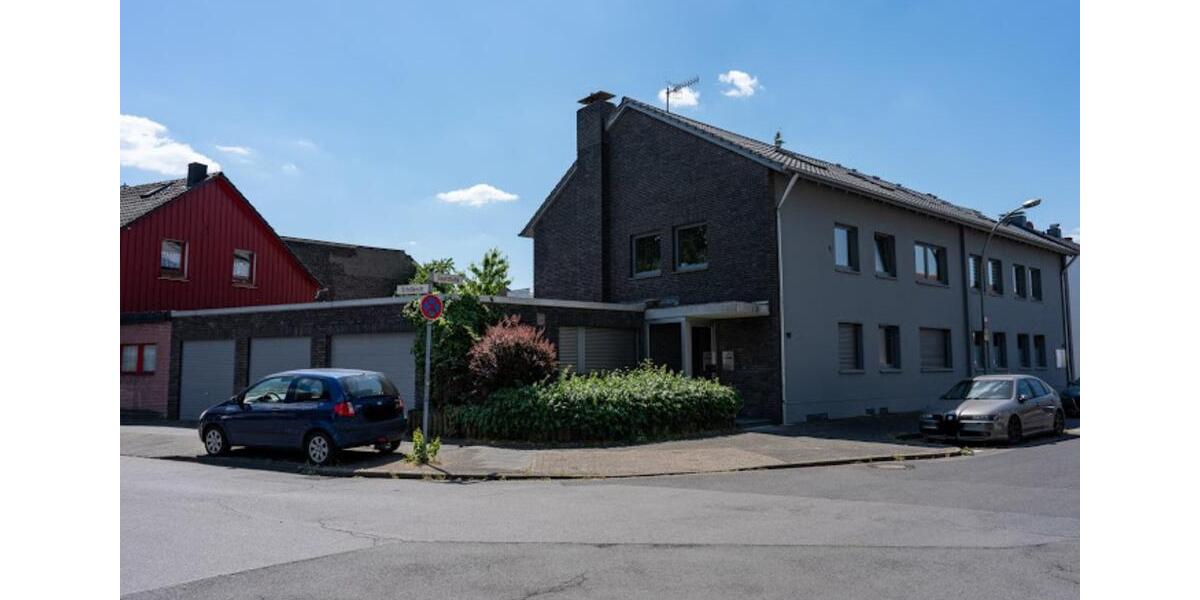 Erdgeschoßwohnung Duisburg Essenberg - 6 Zimmer, 164 m&sup2;, 1.150&euro; | Angebot:25404154