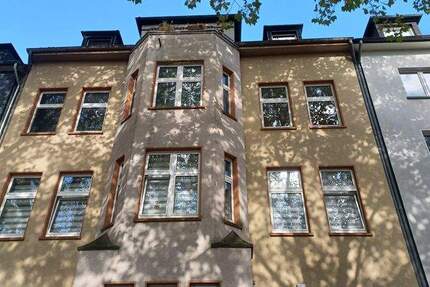 Wohnen am Moltkeviertel: Helle 2-Zimmer-Wohnung mit Altbau-Charme in Essen 2 zimmer