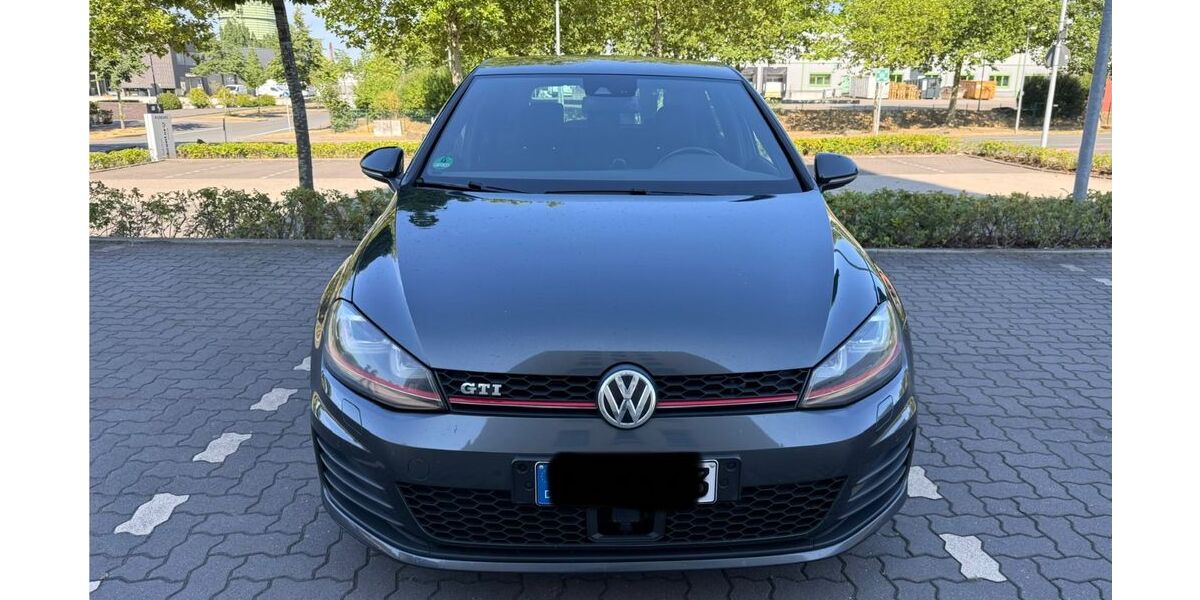 VW Golf 323.000 km 10.500 &euro; Herne 44649