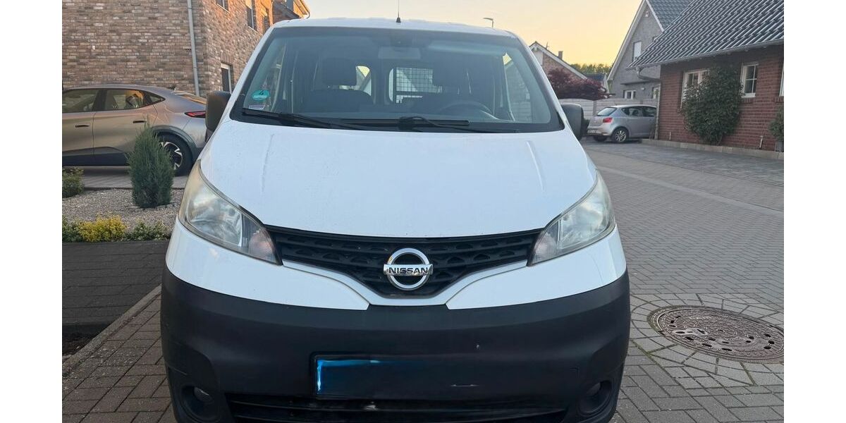 Nissan NV200 200.304 km 6.200 &euro; Essen 45127