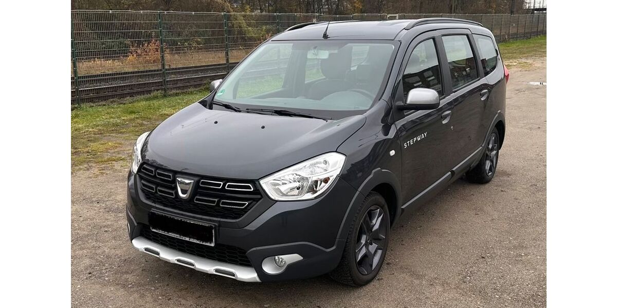 Dacia Lodgy 53.000 km 8.900 &euro; Oberhausen 46047