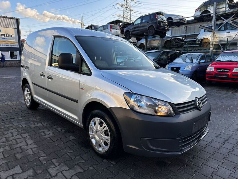 VW Caddy 142.000 km 5.990 € Bottrop 46238