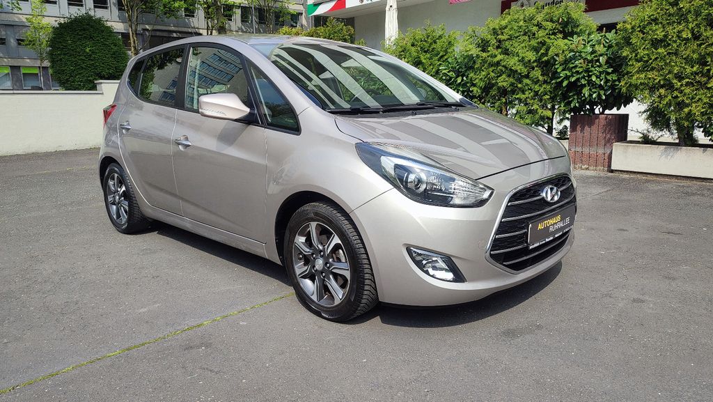 Hyundai ix20 90.000 km 9.490 &euro; Essen 45138