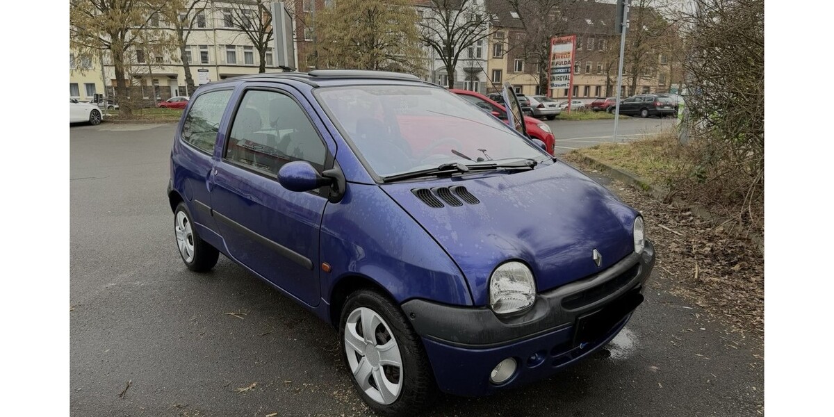 Renault Twingo 140.468 km 1.699 &euro; Krefeld 47798