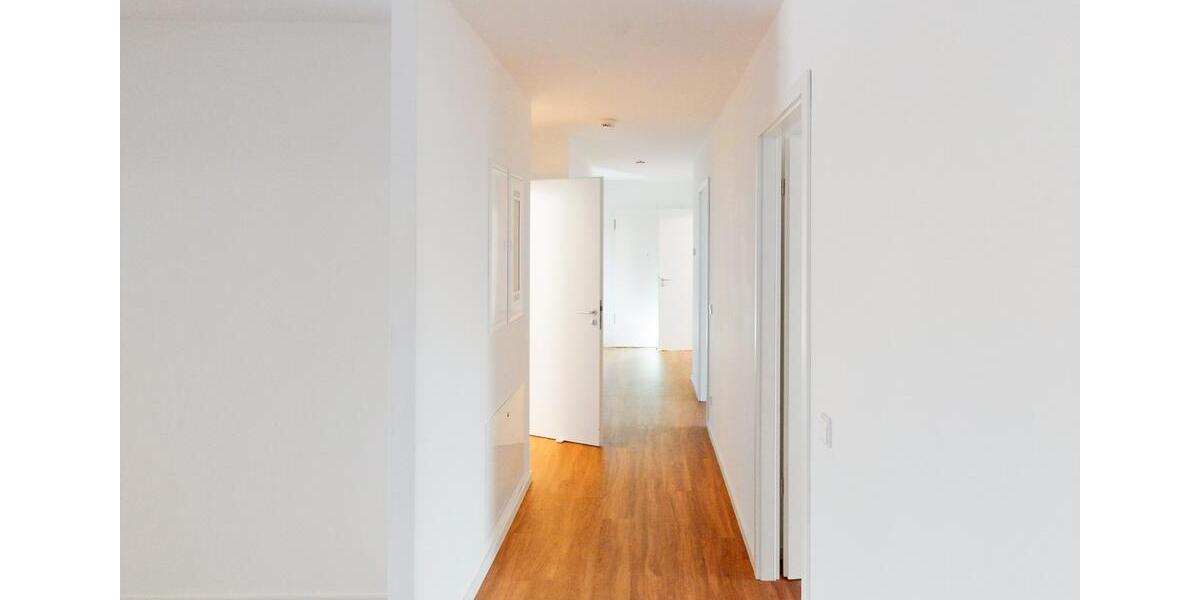 Familien aufgepasst! Moderne Wohnung mit 2 Bädern und EBK 4 zimmer