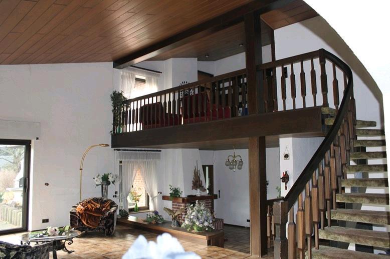 Arbeiten und Wohnen, großzügige Villa zur gewerblichen Nutzung