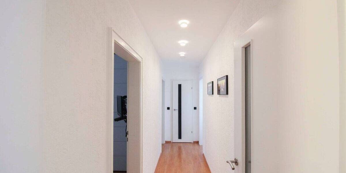 Ein Traum: Gehobene Etagenwohnung mit Balkon und Spa-Bereich 3 zimmer