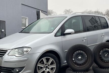 VW Touran 260.000 km 3.990 &euro; Essen 45326