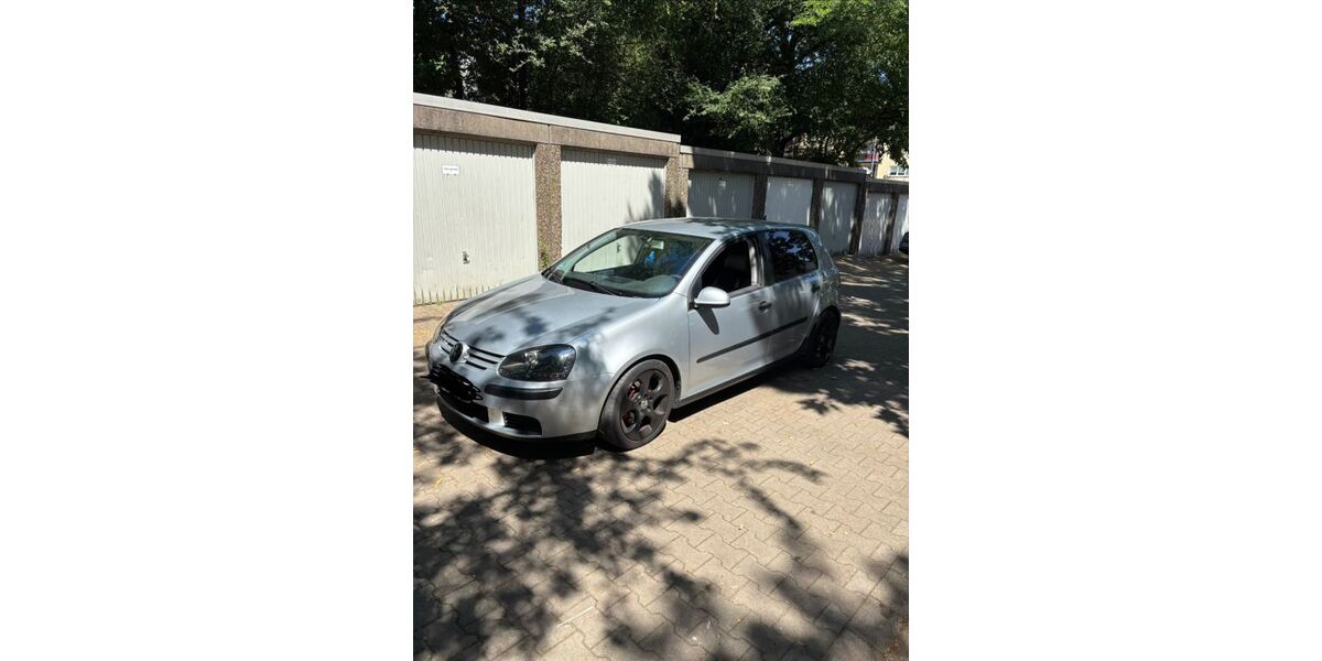VW Golf 220.000 km 3.700 &euro; Velbert 42549