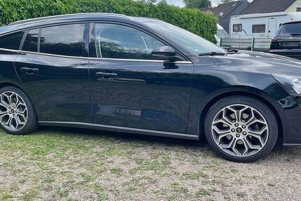Ford Focus 79.000 km 12.500 &euro; Mülheim a. d. Ruhr 45472