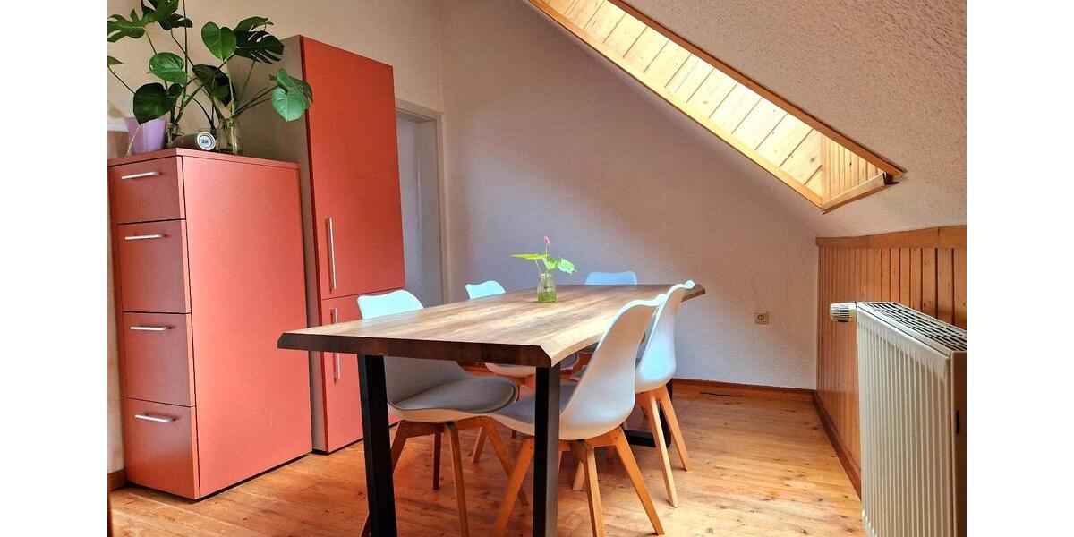 Dachgeschoßwohnung Bochum Höntrop - 3 Zimmer, 86 m&sup2;, 775&euro; | Angebot:25052508