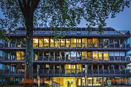 Exklusive XS-Büroraum im Modeviertel Düsseldorf - flexibel & möbliert zimmer