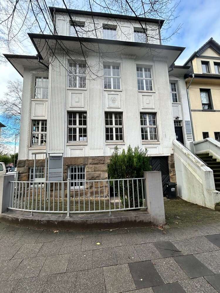 Haus zum Kaufen in Essen Steele 945.000 € 284.9 m²